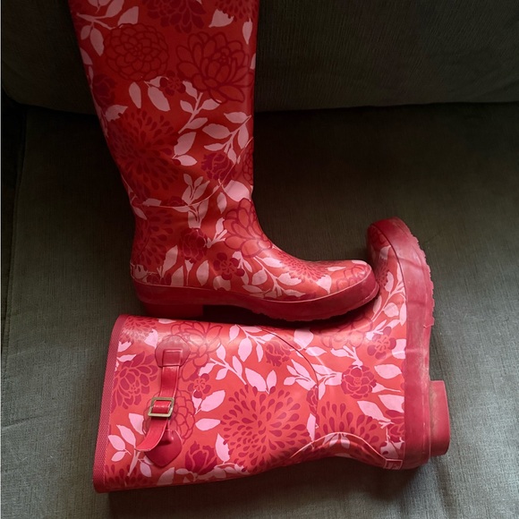 L.L. Bean Red Floral Women's Rain Boots - Picture 1 of 2